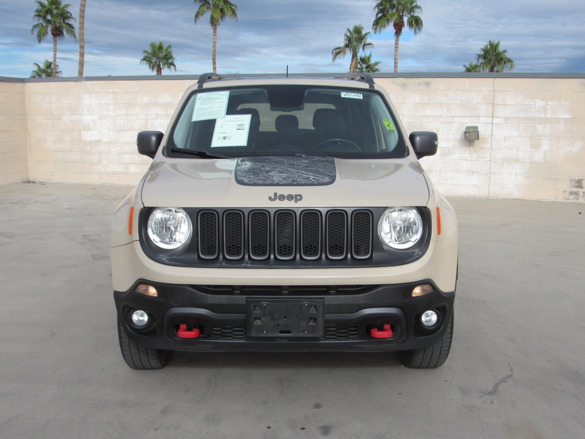 Used 2017 Jeep Renegade Trailhawk image 3