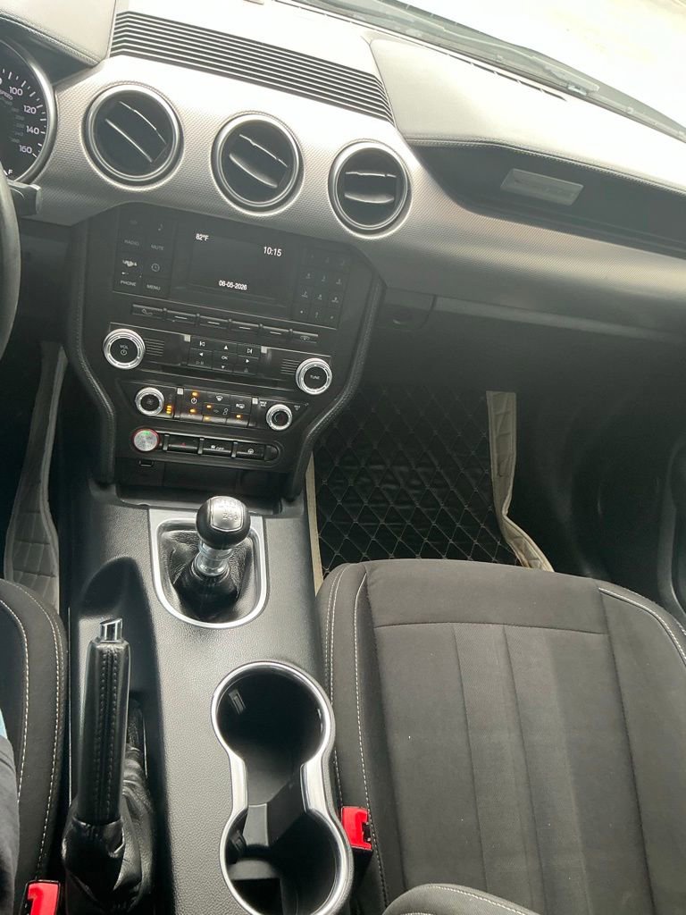 Used 2018 Ford Mustang GT RWD image 15