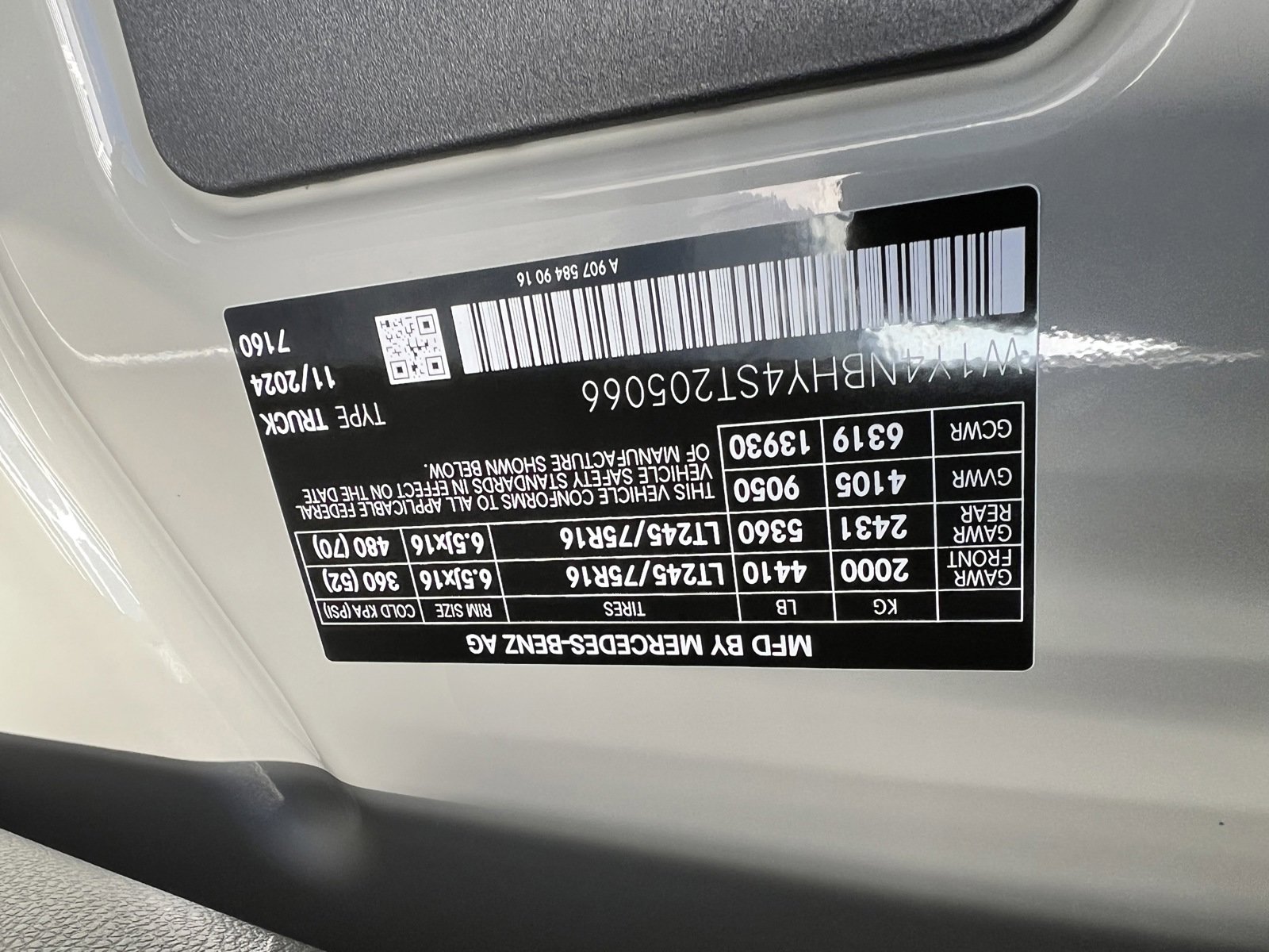 New 2025 Mercedes-Benz Sprinter 2500 image 33