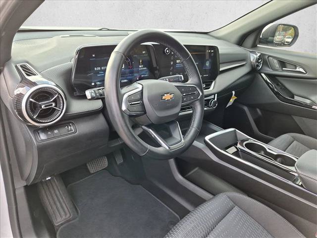 Used 2025 Chevrolet Equinox LT FWD image 10