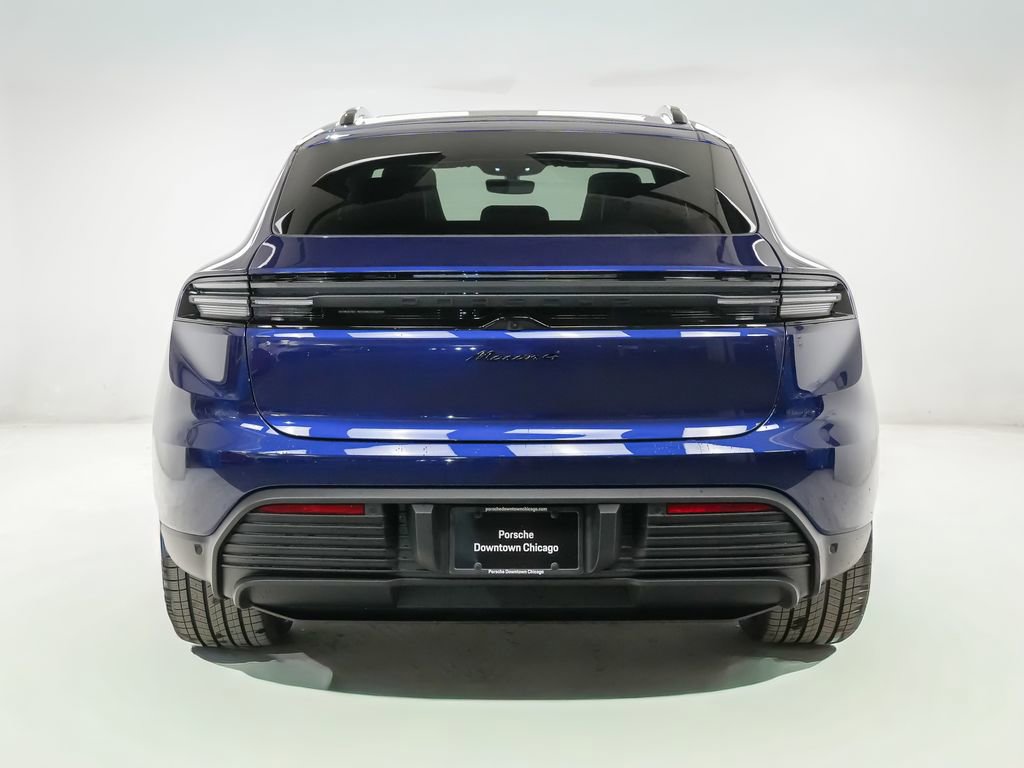 New 2026 Porsche Macan 4 Electric image 11