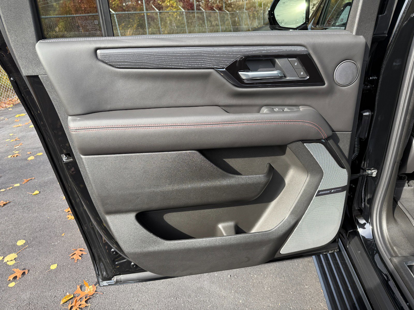 New 2026 GMC Yukon XL AT4 Ultimate w/ LPO, Floor Liner Package image 18