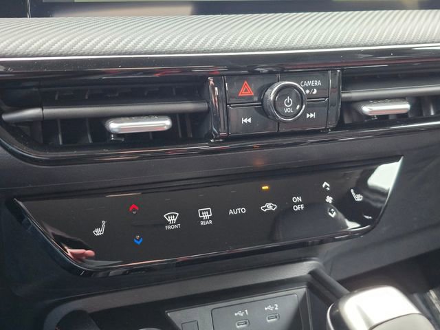 New 2026 Nissan Kicks SR w/ Cold Weather Package image 25