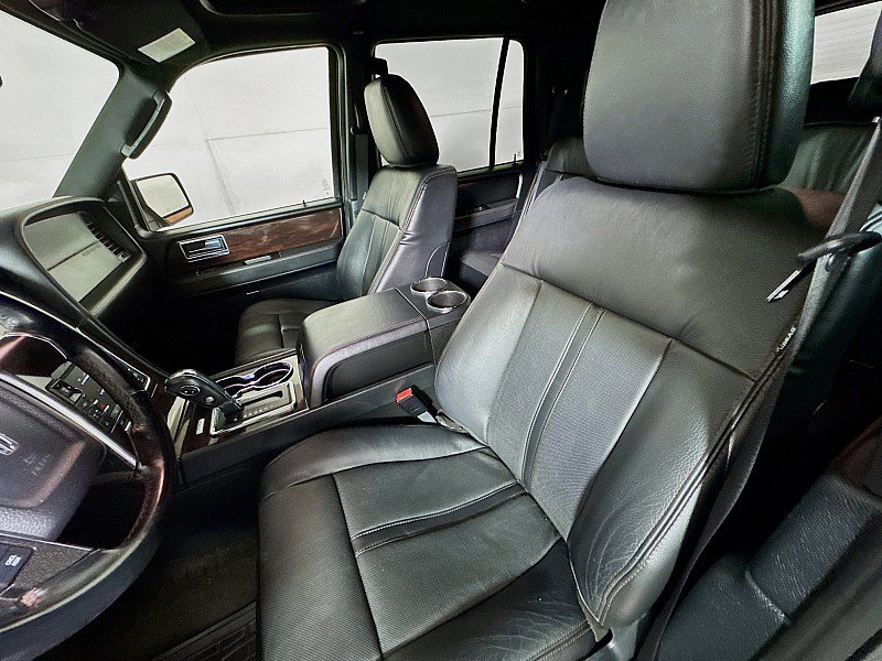 Used 2016 Lincoln Navigator Reserve AWD/4WD image 11