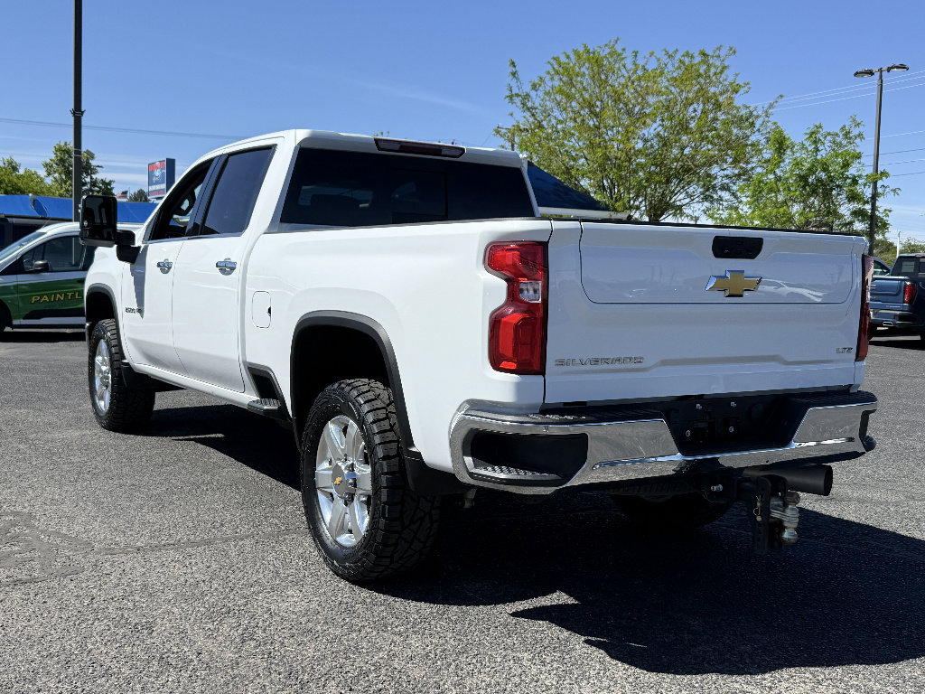 Used 2023 Chevrolet Silverado 2500 LTZ AWD/4WD image 7