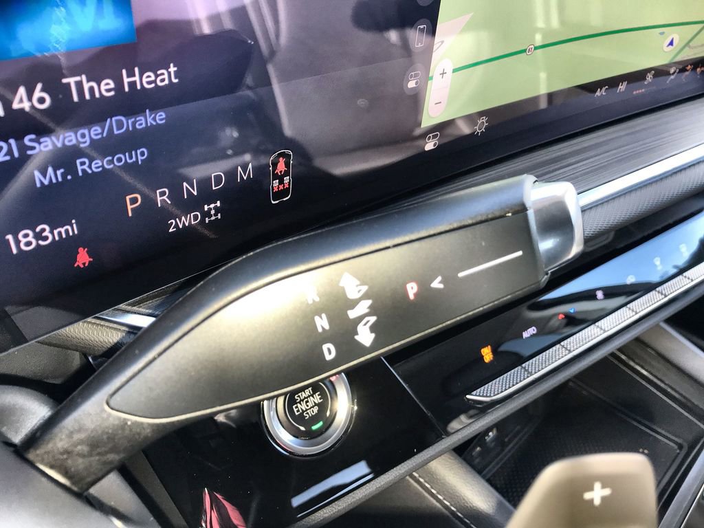 Used 2025 Buick Envision Preferred AWD/4WD image 20