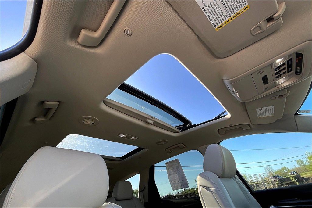 Used 2023 Buick Enclave Essence w/ Experience Buick Package image 21