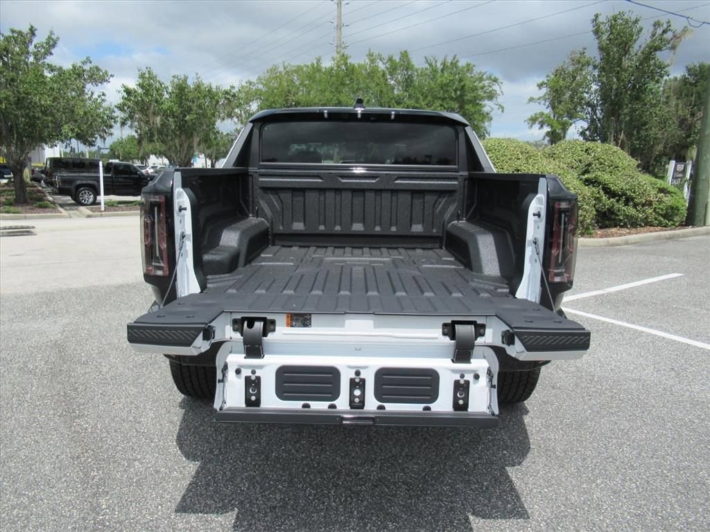 New 2026 GMC Hummer EV 4x4 Crew Cab image 6