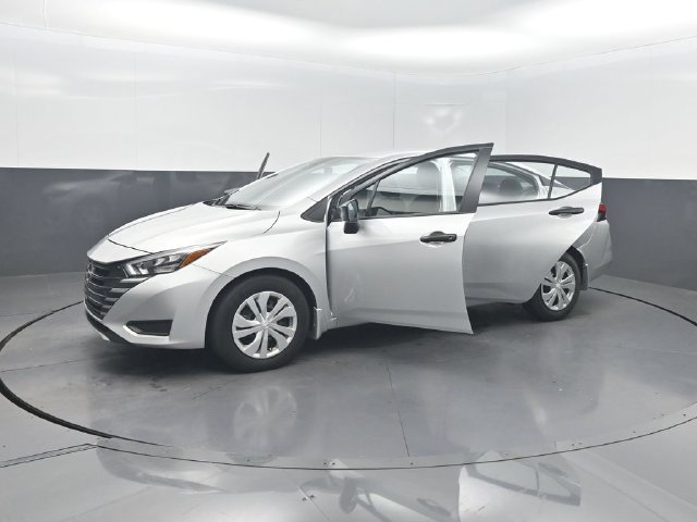 Used 2025 Nissan Versa S w/ Trunk Package FWD image 34