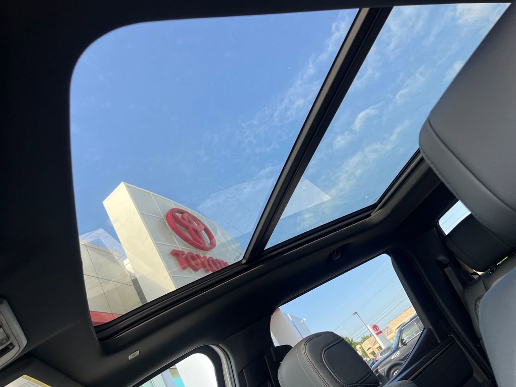 New 2025 Toyota Tundra Limited image 21