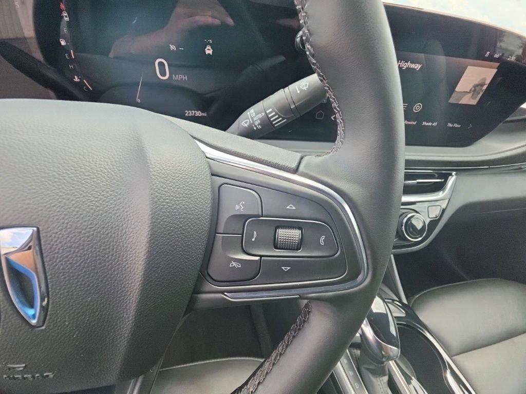 Used 2024 Buick Envista Sport Touring w/ Convenience I Package FWD image 18