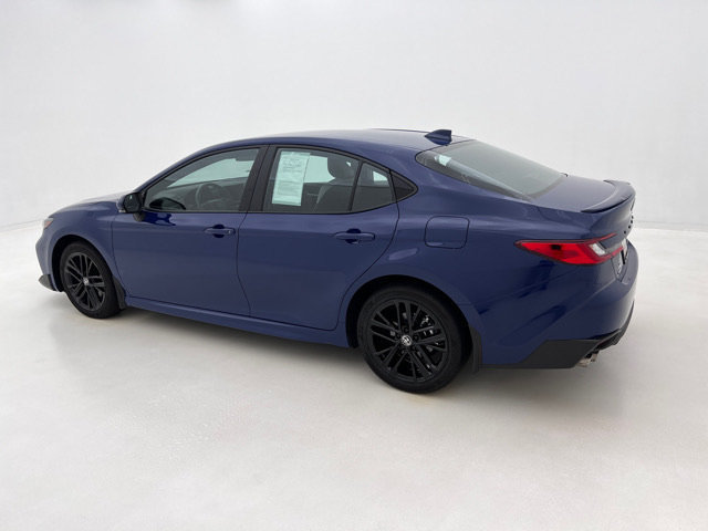 Used 2025 Toyota Camry SE AWD/4WD image 10