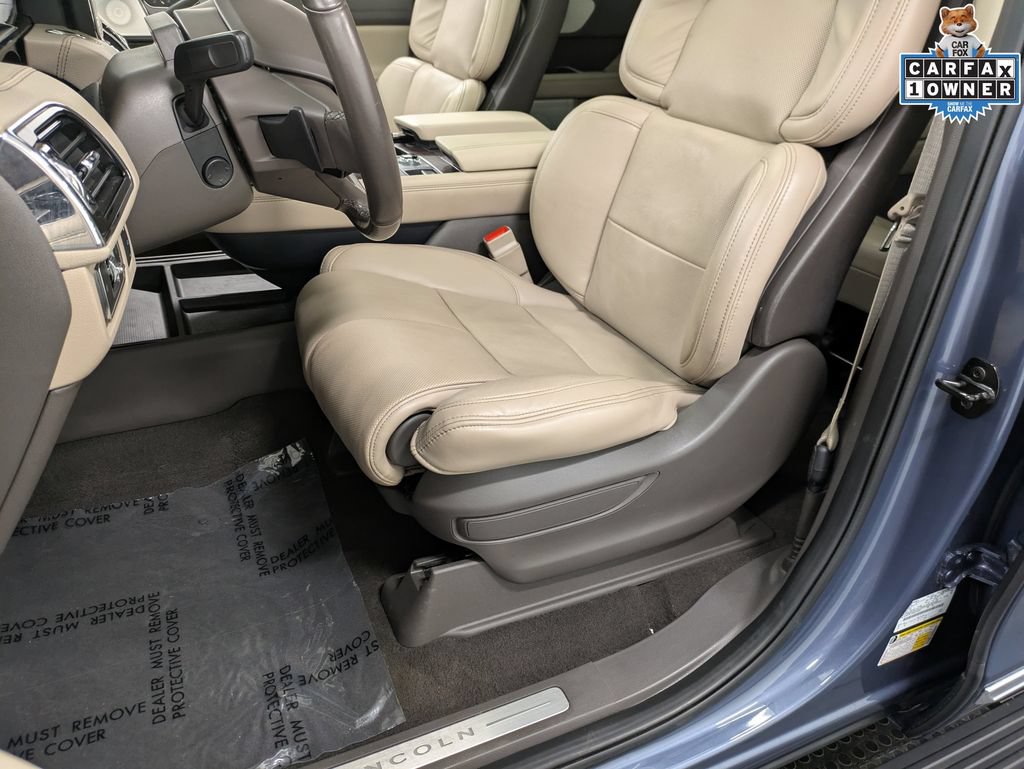 Used 2022 Lincoln Navigator Reserve AWD/4WD image 13