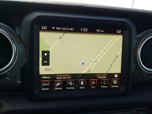 Used 2023 Jeep Wrangler Sahara w/ Cold Weather Group image 21