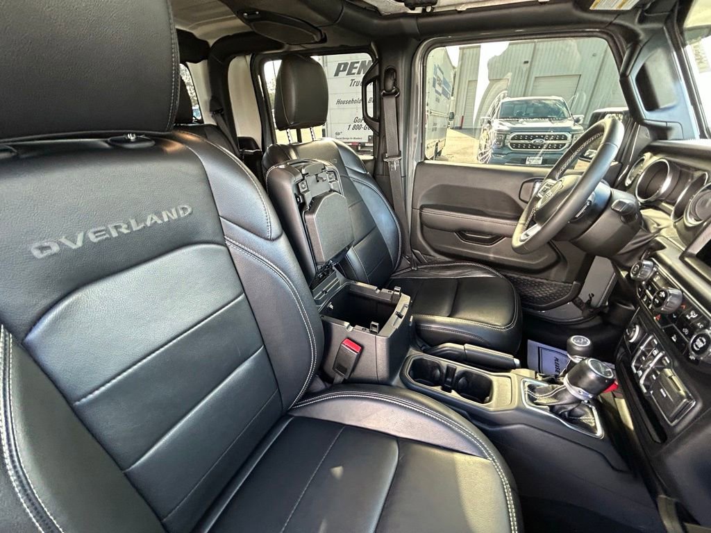 Used 2023 Jeep Gladiator Overland w/ Popular Equipment Package image 25