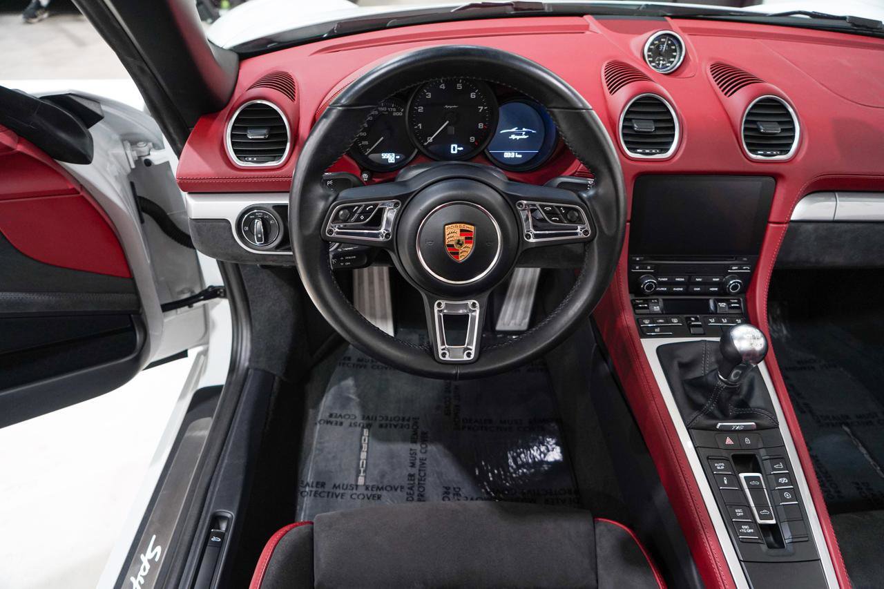 Used 2020 Porsche 718 Boxster Spyder RWD image 7