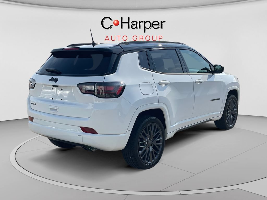 Used 2022 Jeep Compass High Altitude AWD/4WD image 3