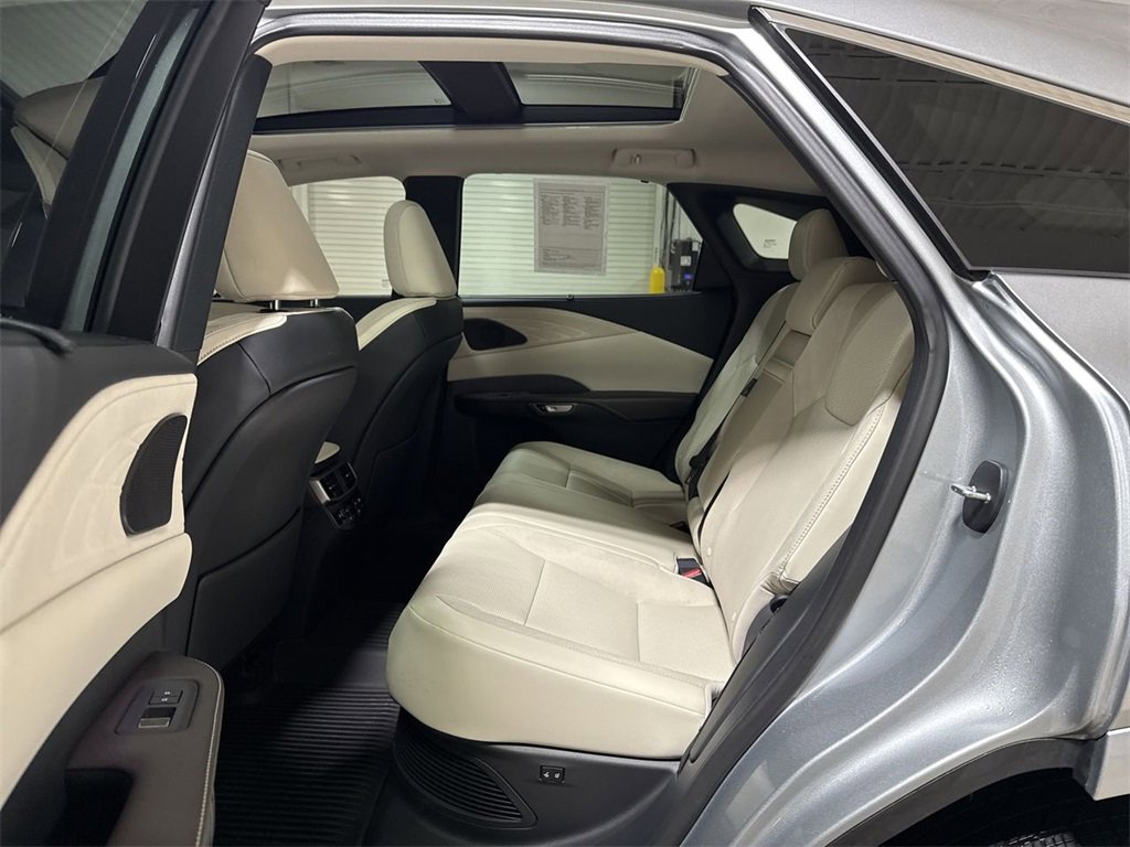 Used 2025 Lexus RX 350h image 23