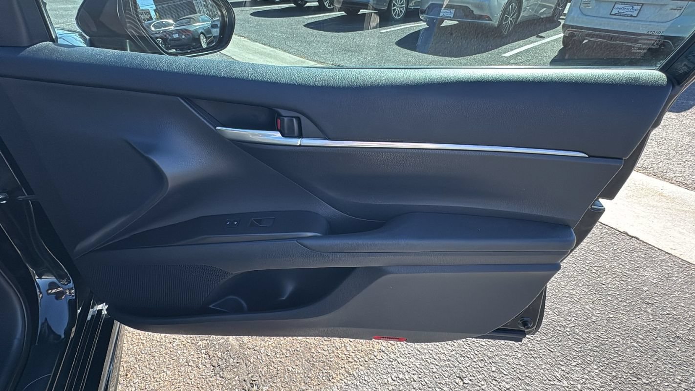 Used 2024 Toyota Camry SE FWD image 20