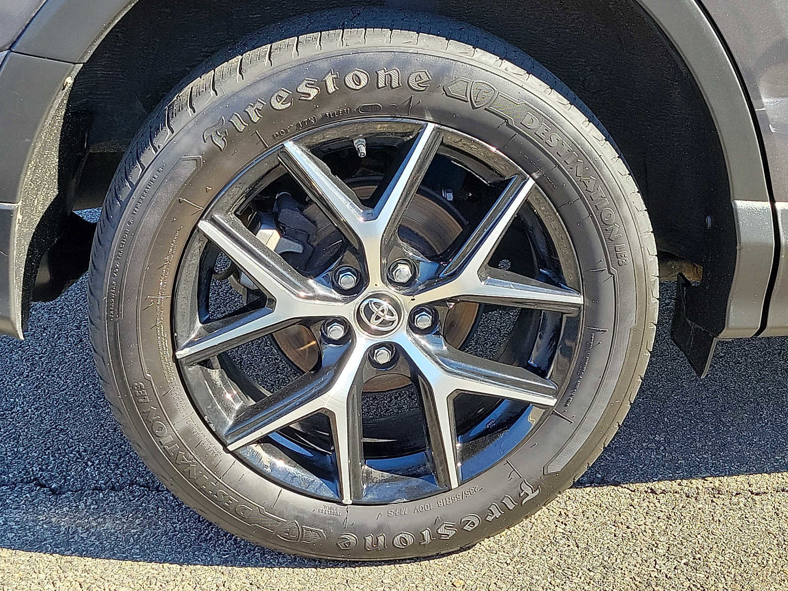 Used 2017 Toyota RAV4 SE image 8