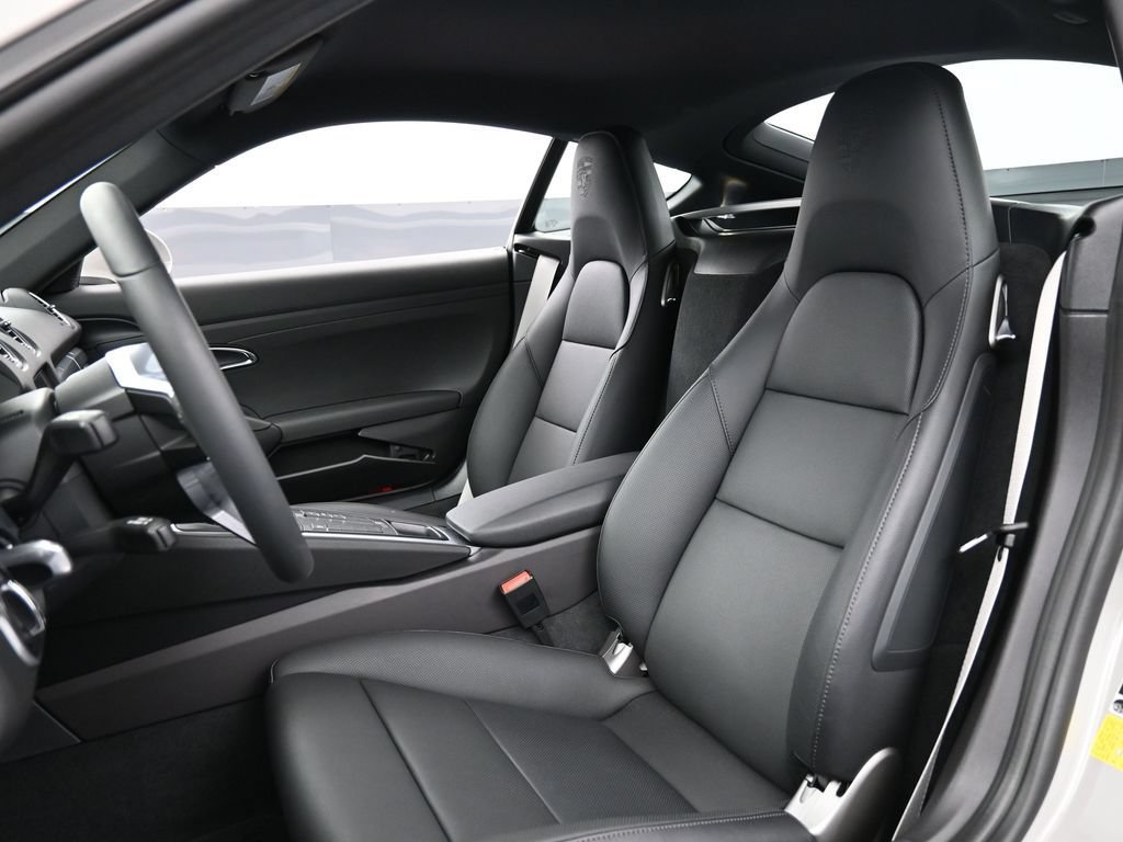 Certified 2024 Porsche 718 Cayman RWD image 5