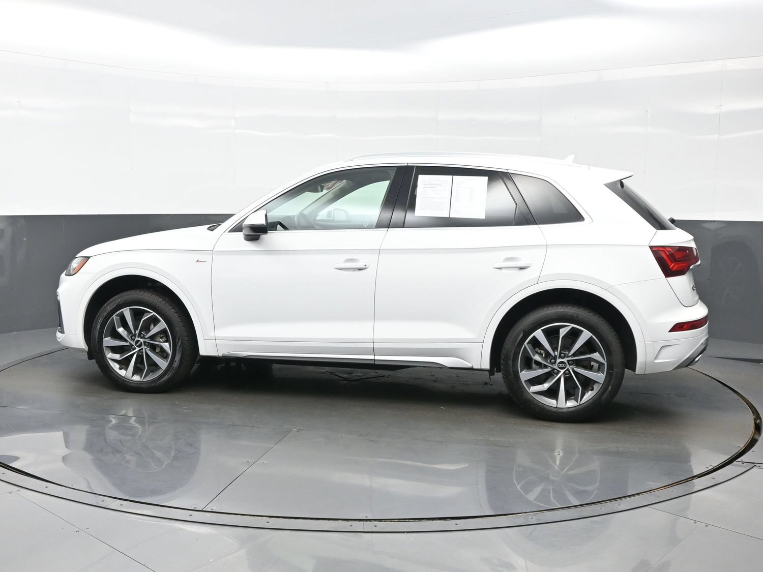 Used 2023 Audi Q5 2.0T Premium Plus AWD/4WD image 3