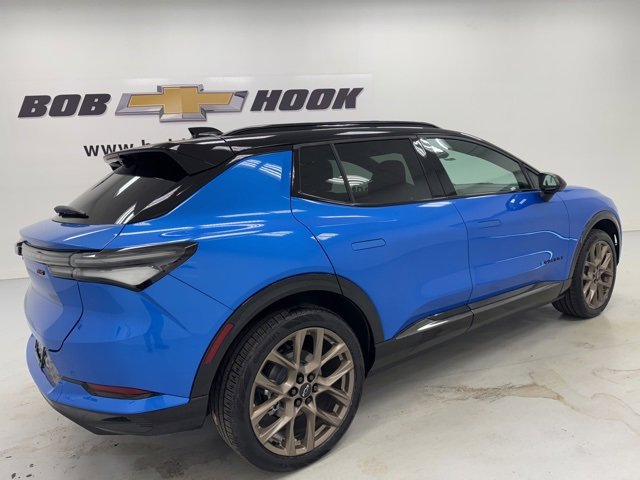 New 2026 Chevrolet Equinox EV RS image 5