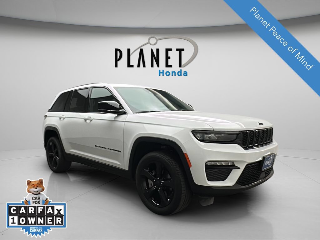 Used 2024 Jeep Grand Cherokee Limited w/ Black Appearance Package AWD/4WD image 1