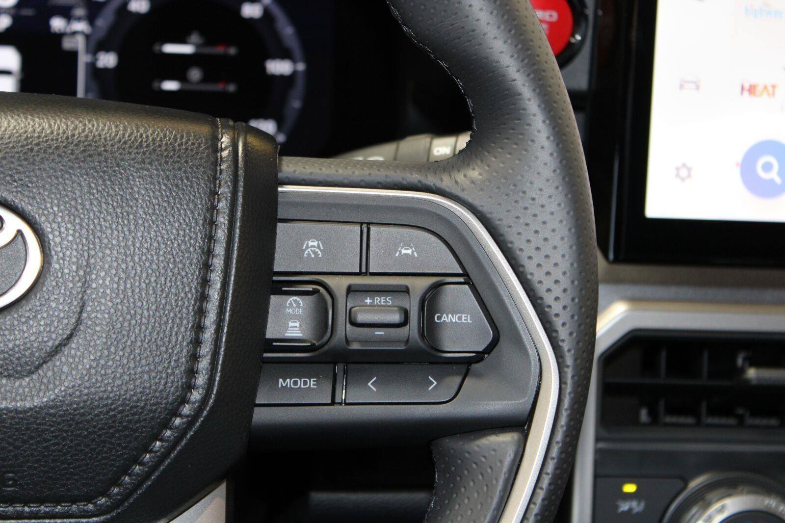 Certified 2026 Toyota 4Runner TRD Off-Road Premium w/ Tow Technology Package AWD/4WD image 36