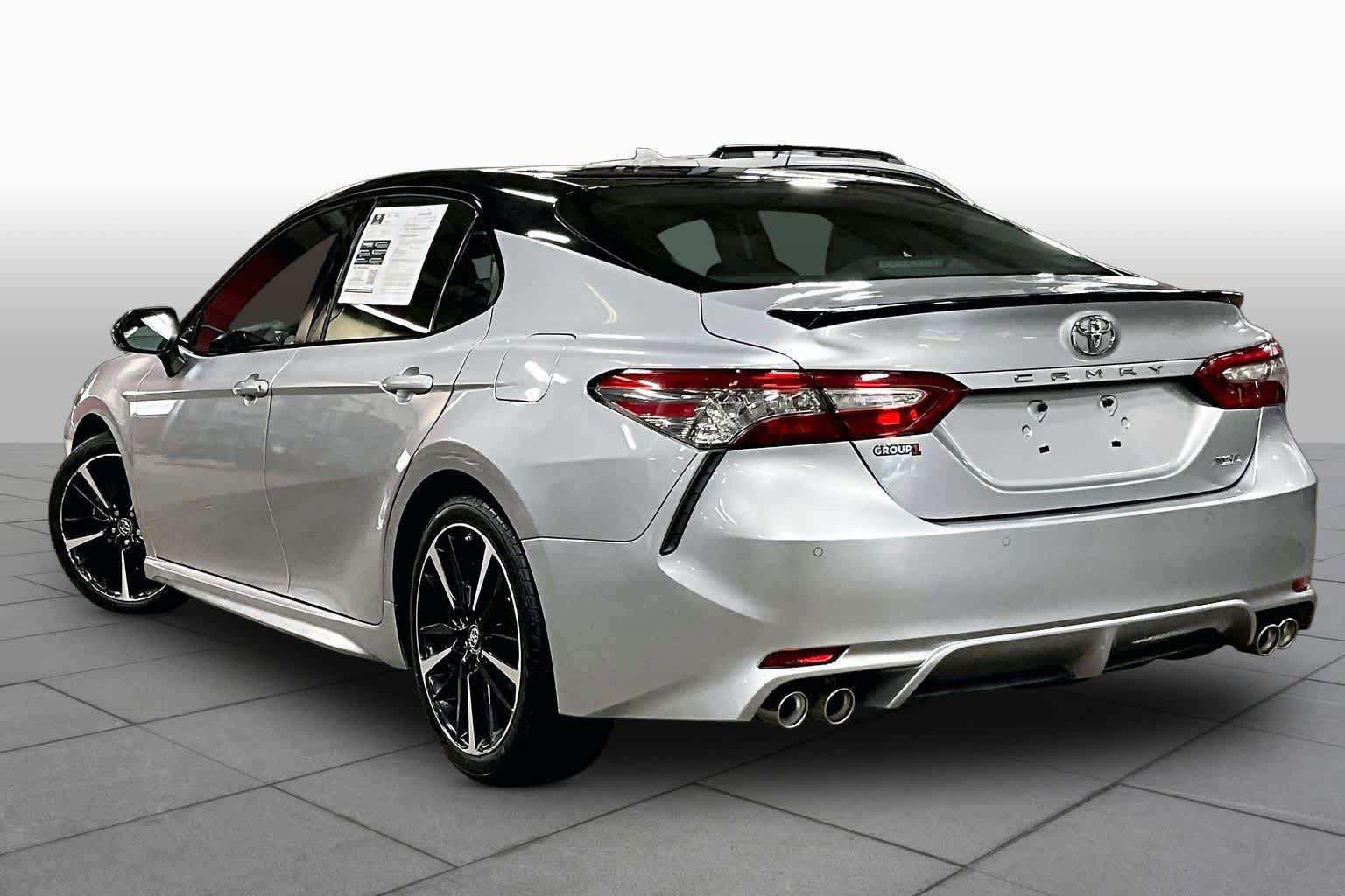 Used 2018 Toyota Camry XSE FWD image 12