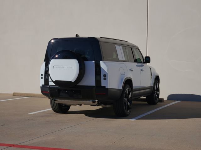 Used 2026 Land Rover Defender 130 S image 4