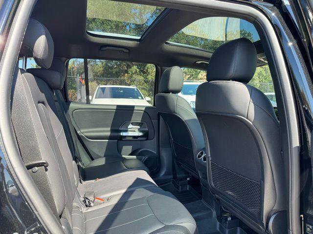 Certified 2023 Mercedes-Benz GLB 250 image 28