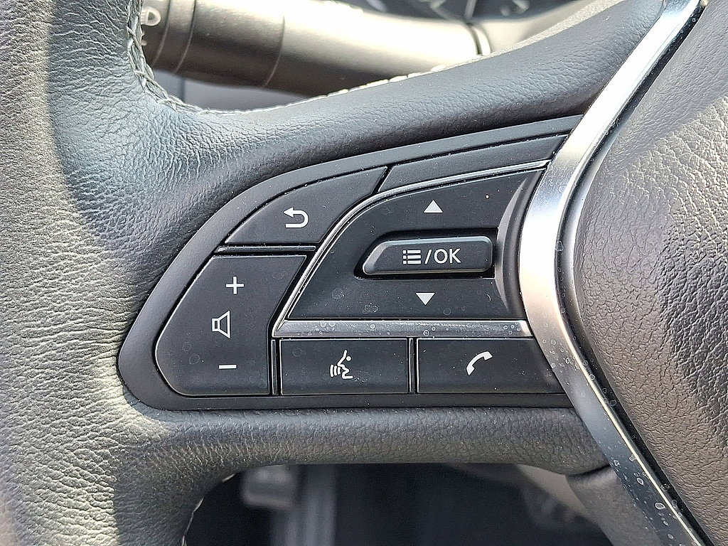 Used 2023 INFINITI Q50 Luxe w/ Cargo Package AWD/4WD image 23