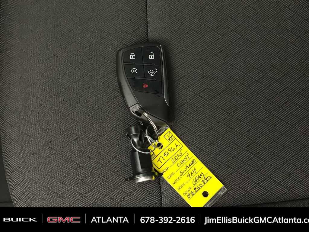 Used 2025 Chevrolet Silverado 1500 RST w/ Protection Package image 34