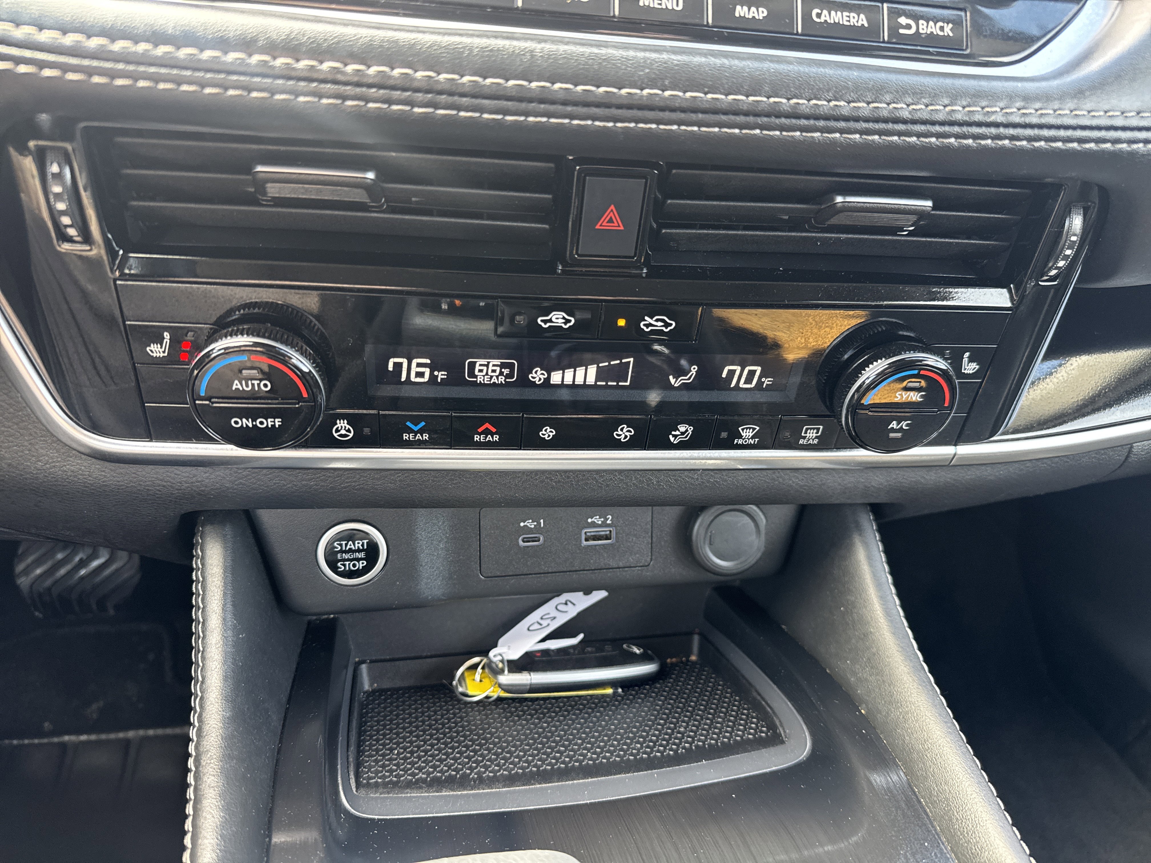 Used 2023 Nissan Rogue SL w/ SL Premium Package image 25