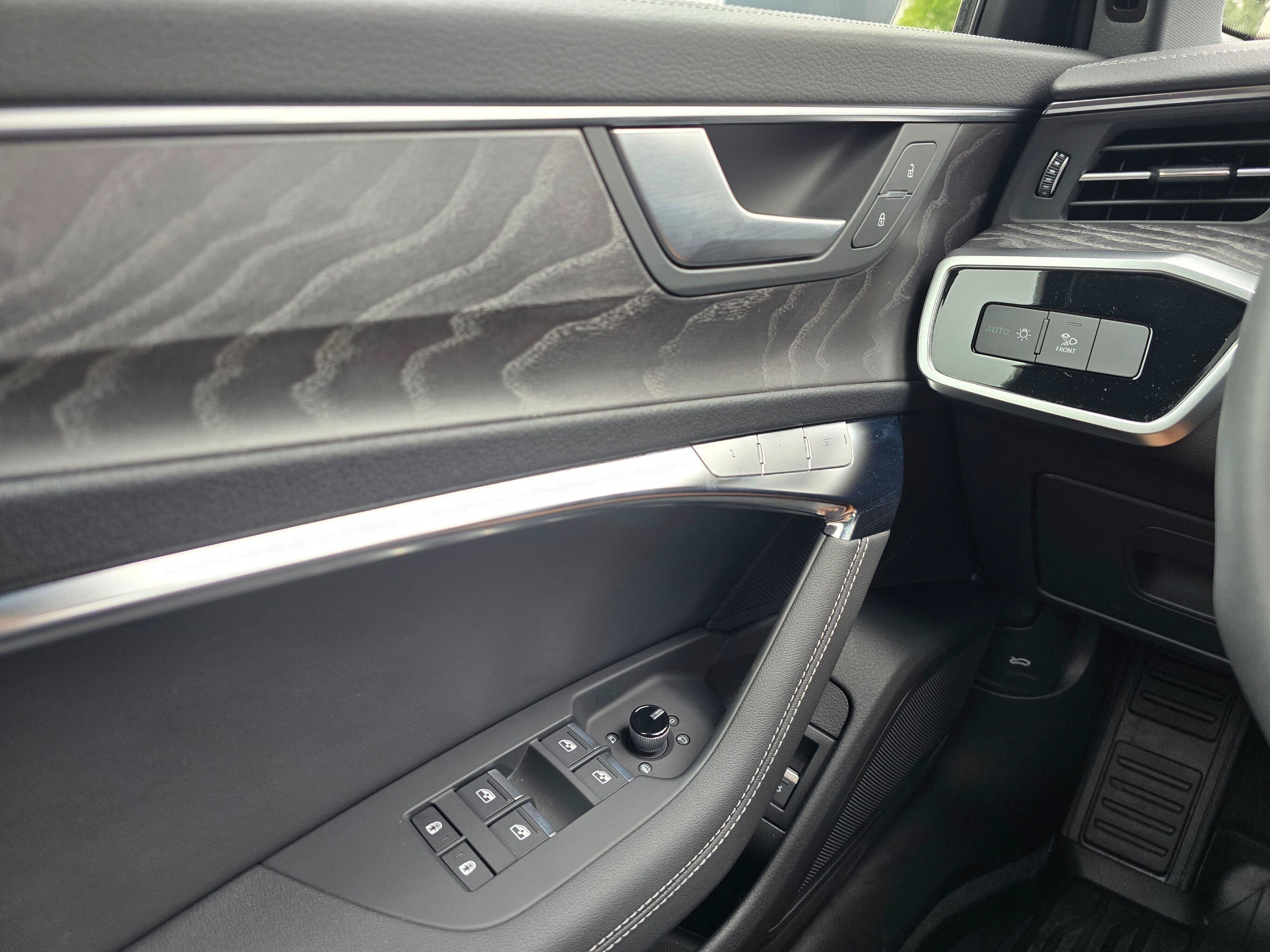 Certified 2025 Audi A6 Premium Plus w/ Premium Plus Package AWD/4WD image 28