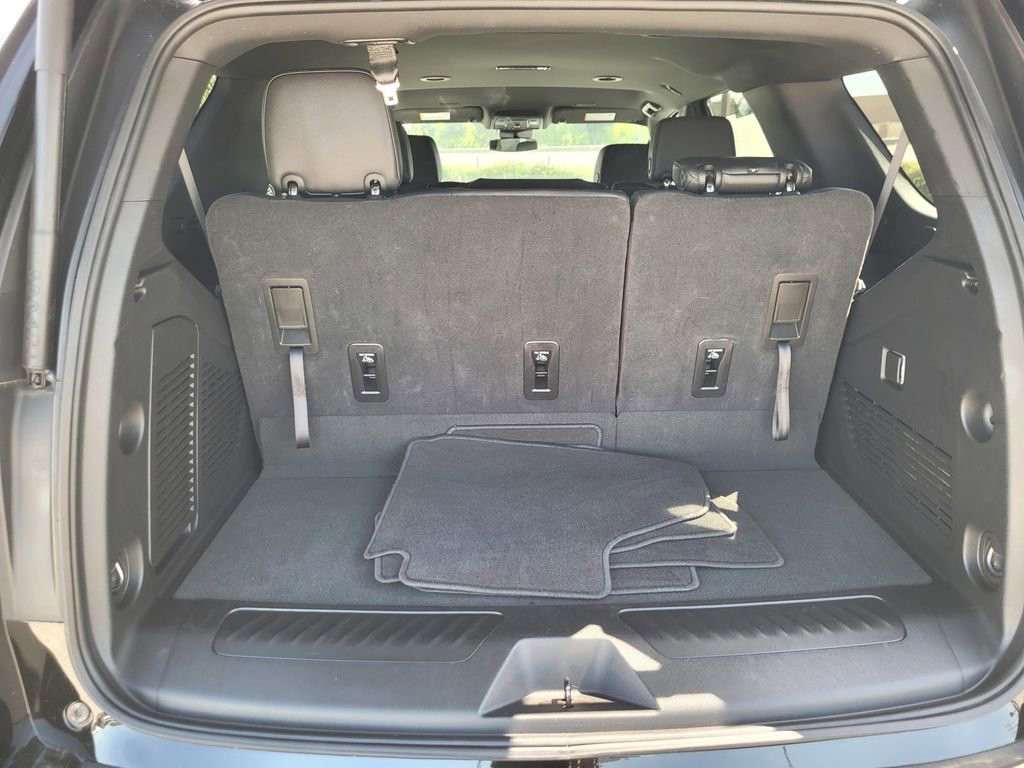 Used 2025 Chevrolet Tahoe LT AWD/4WD image 10