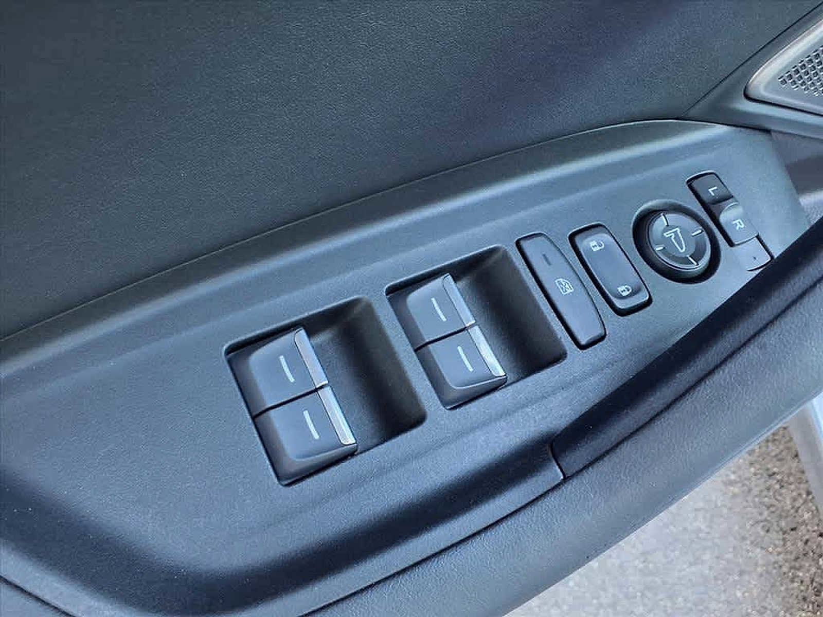 Certified 2025 Acura TLX w/ Technology Package image 12