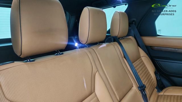 Used 2019 Land Rover Discovery HSE Luxury AWD/4WD image 27