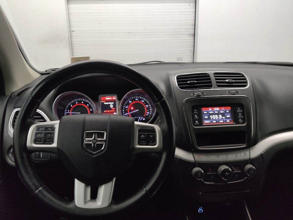 Used 2020 Dodge Journey SE w/ SE Popular Equipment Group image 22