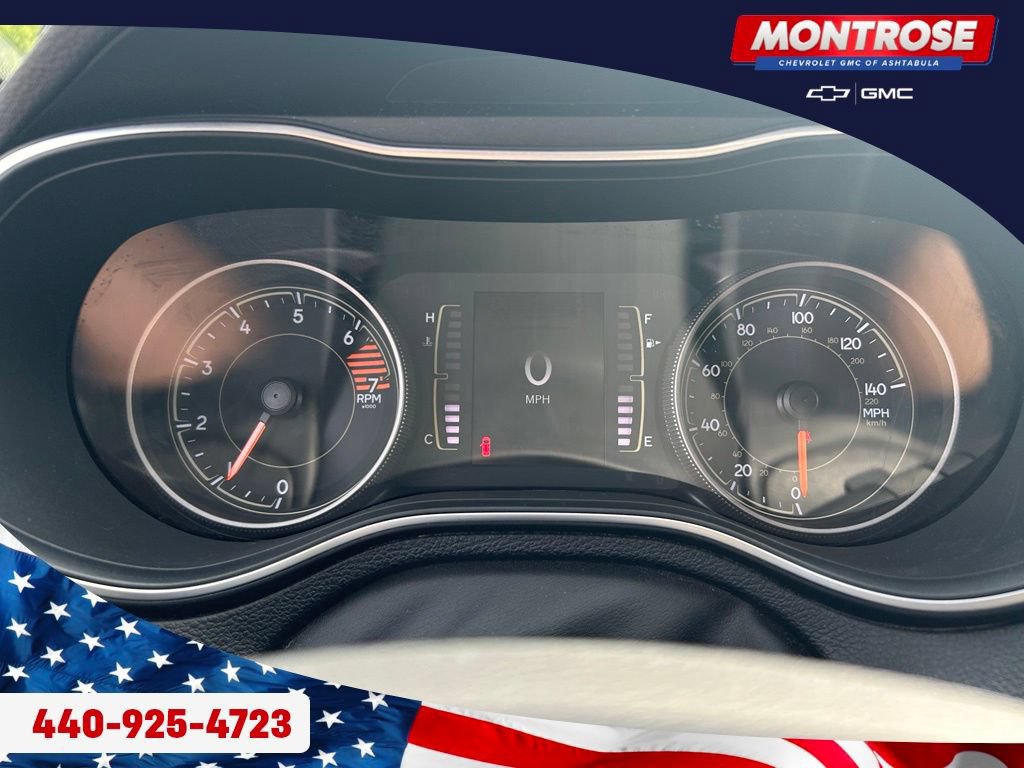 Used 2019 Jeep Cherokee Latitude Plus w/ Comfort/Convenience Group AWD/4WD image 15