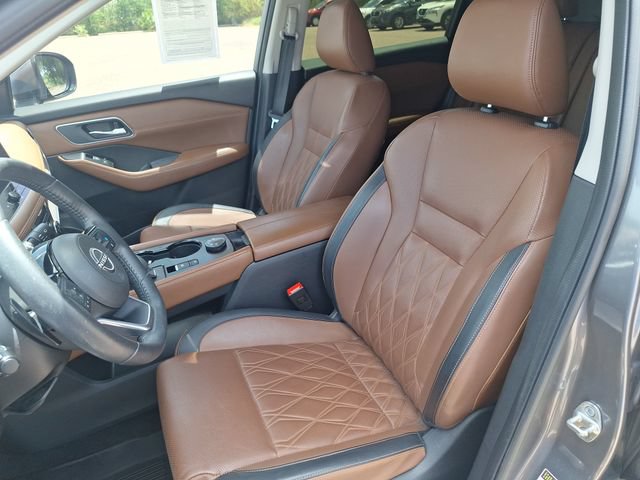 Certified 2024 Nissan Rogue Platinum AWD/4WD image 10