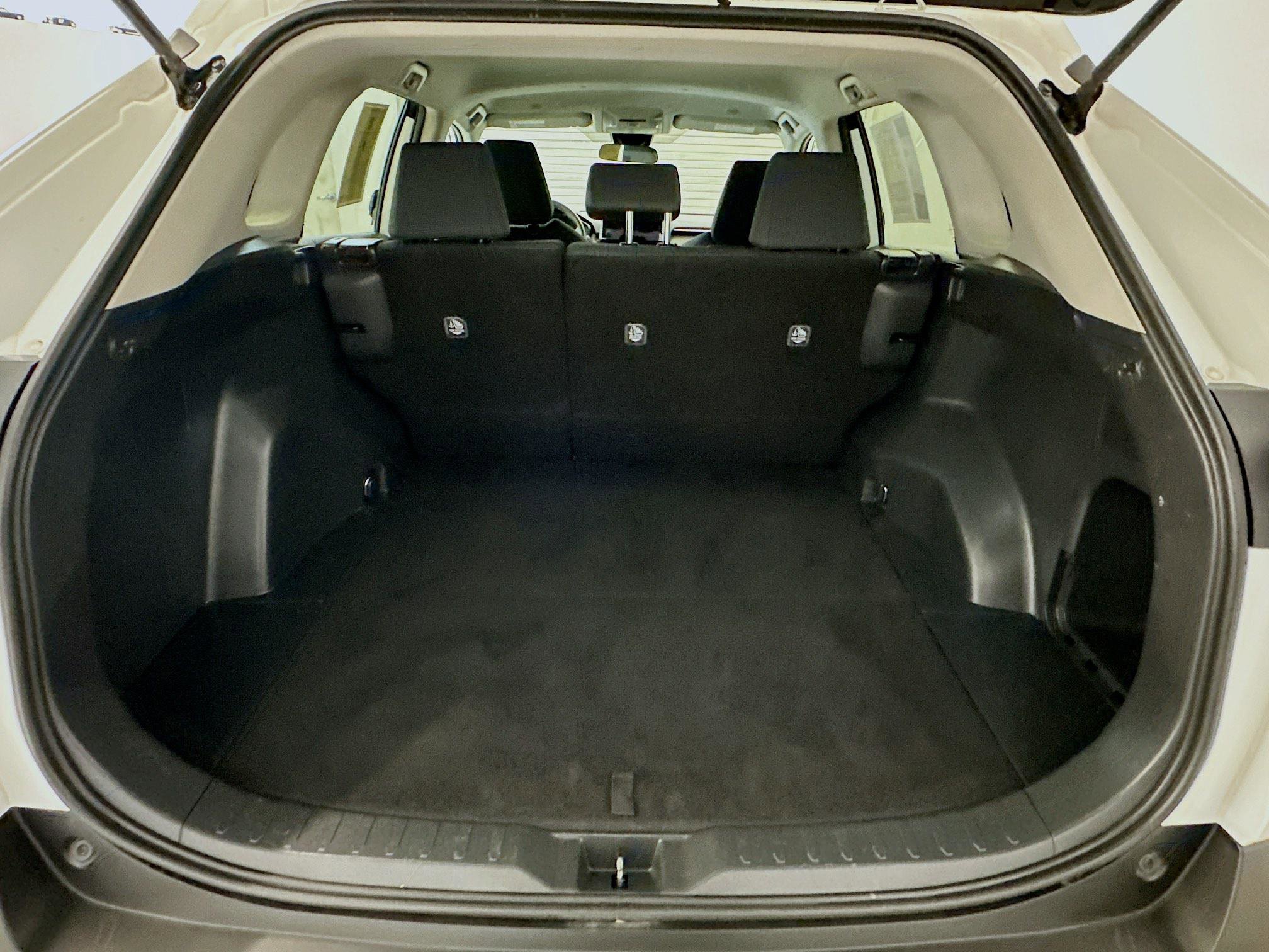 Used 2024 Toyota RAV4 LE image 30