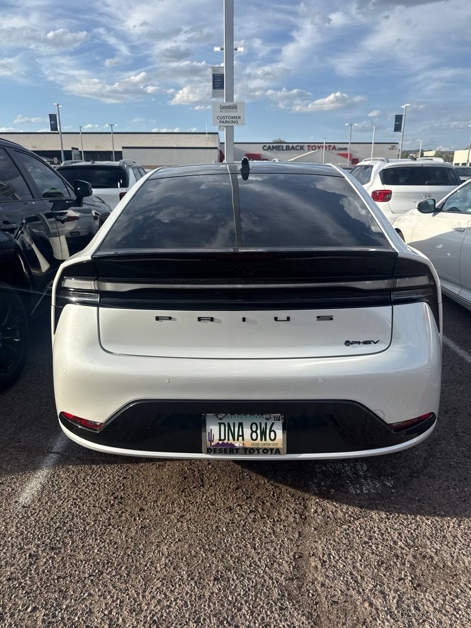 Used 2026 Toyota Prius Plug-In Hybrid FWD image 6