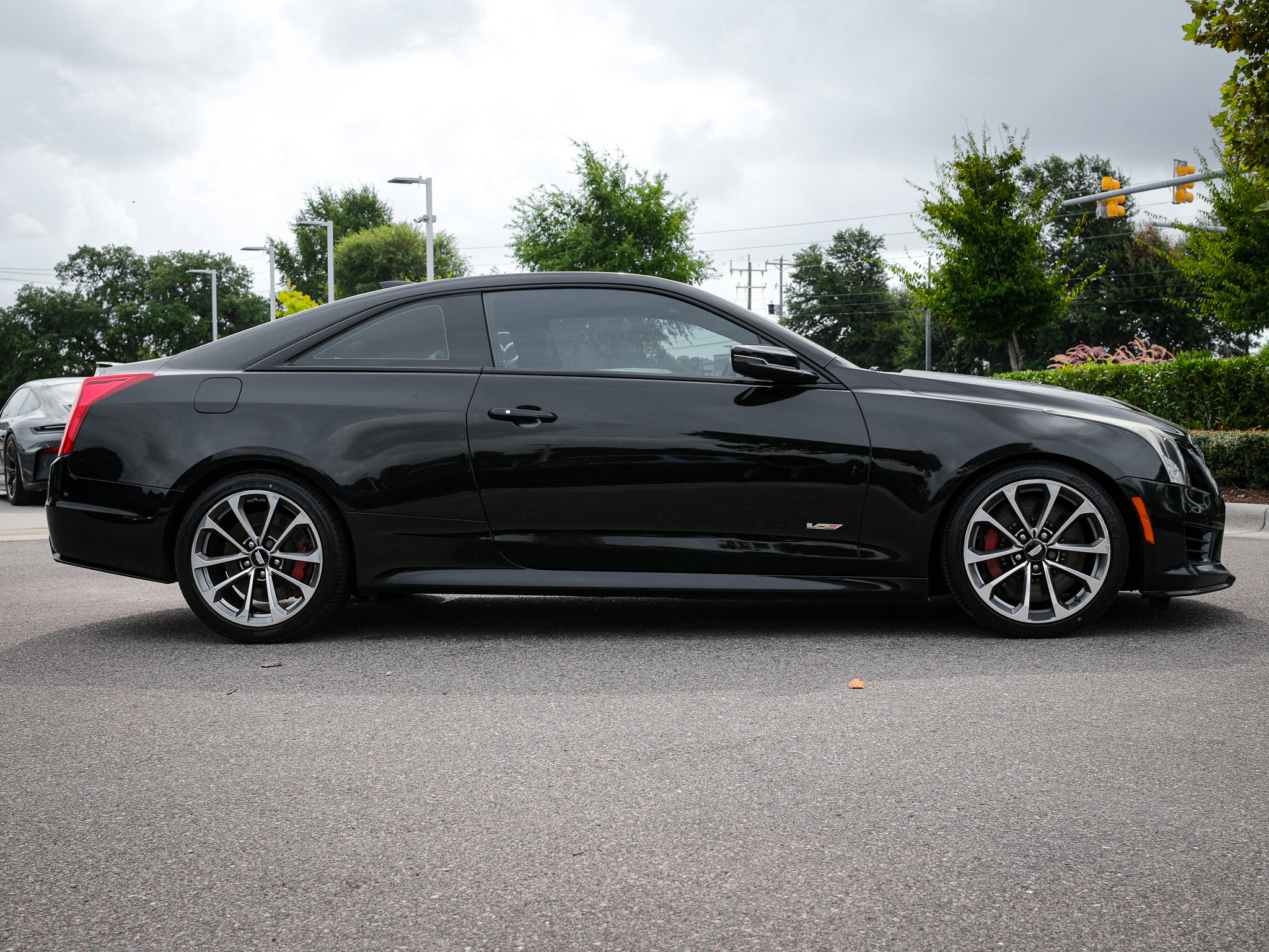 Used 2016 Cadillac ATS V w/ Luxury Package RWD image 11