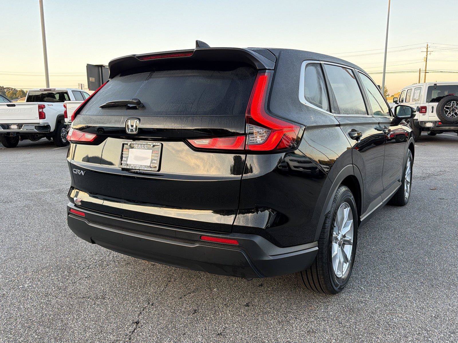 Used 2025 Honda CR-V EX image 5