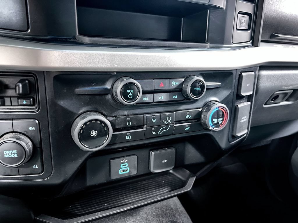 Used 2025 Ford F350 XLT AWD/4WD image 33