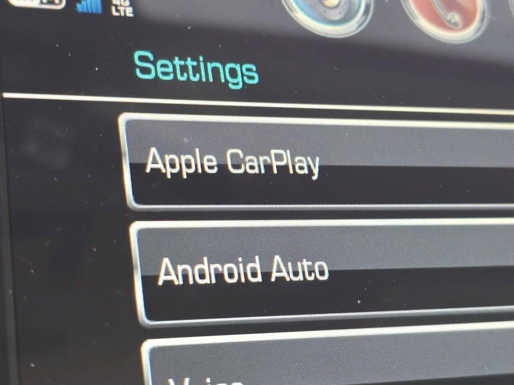 Used 2018 Chevrolet Equinox LT w/ Sun & Infotainment Package image 4