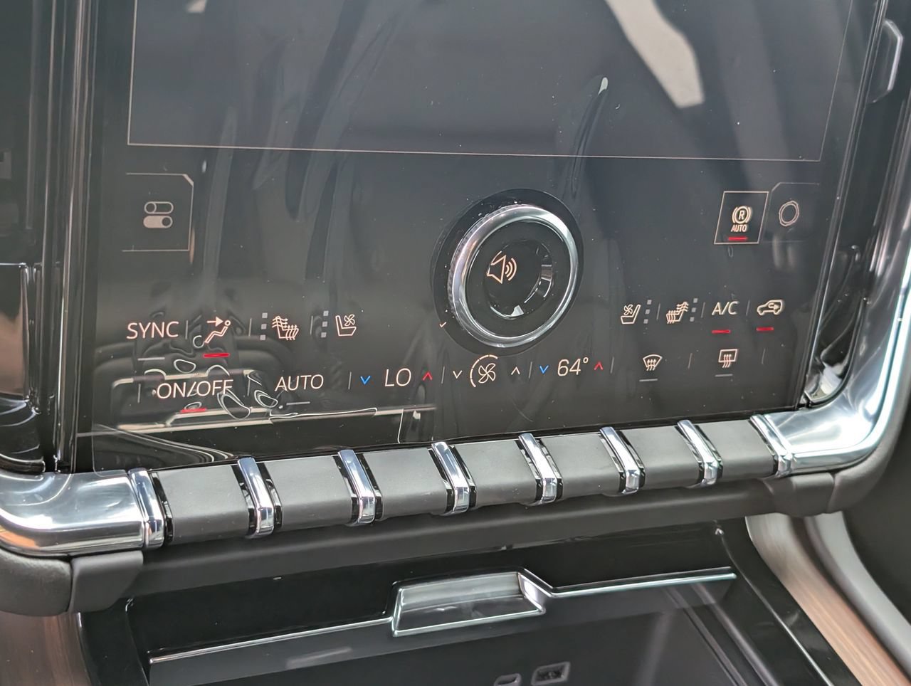 New 2026 GMC Yukon Denali w/ Advanced Technology Package RWD image 13