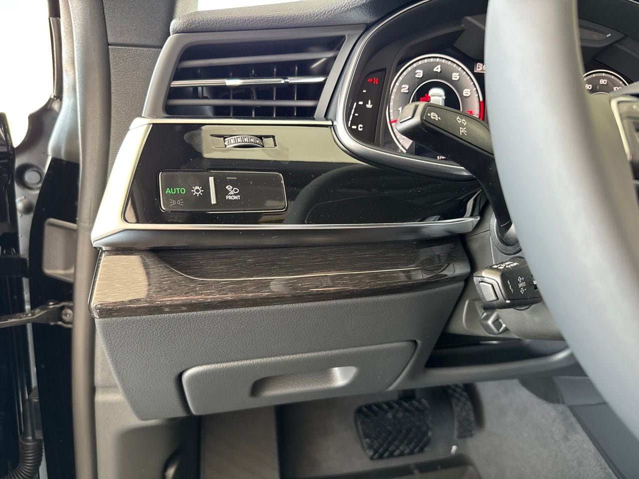 New 2026 Audi Q8 Premium Plus AWD/4WD image 34